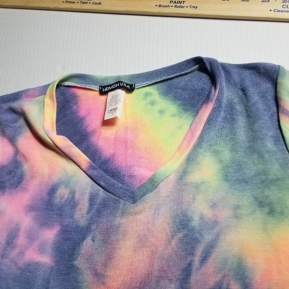 NWOT HEIMISH USA WOMEN'S TIE DYE V-NECK BLOUSE SIZE SMALL - Picture 8 of 9
